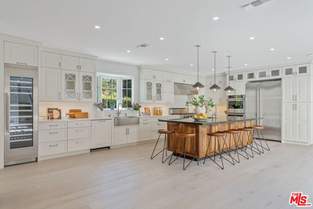 Image 11 of 57 For 632 Arden Boulevard