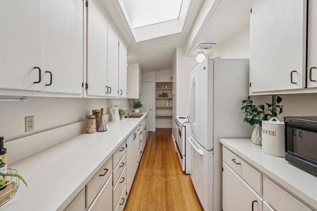 3224 Kipling Street, Palo Alto CA: https://media.crmls.org/mediaz/06a77119-a8f2-4254-bdc6-8501a592b543.jpg