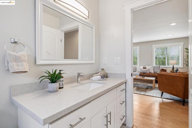 1417 Richmond St, El Cerrito CA: https://media.crmls.org/mediaz/06a845a0-016c-4963-9098-20d73ac45958.jpg