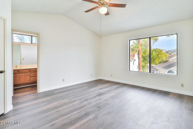 26914 Deerweed Trail, Calabasas CA: https://media.crmls.org/mediaz/06a86b1b-a9fd-49a5-a081-b1be2f5eea9d.jpg