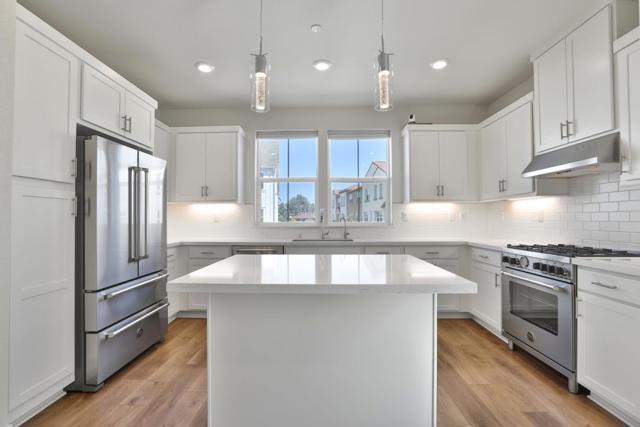 1435 El Camino Real, Santa Clara CA: https://media.crmls.org/mediaz/06a9d522-48fe-422d-be44-7bb974e778c8.jpg