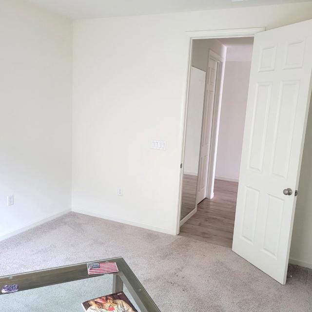 2080 Fuchsia Drive, Hollister CA: https://media.crmls.org/mediaz/06ab6722-228a-4a8a-b1f9-18e5355effae.jpg