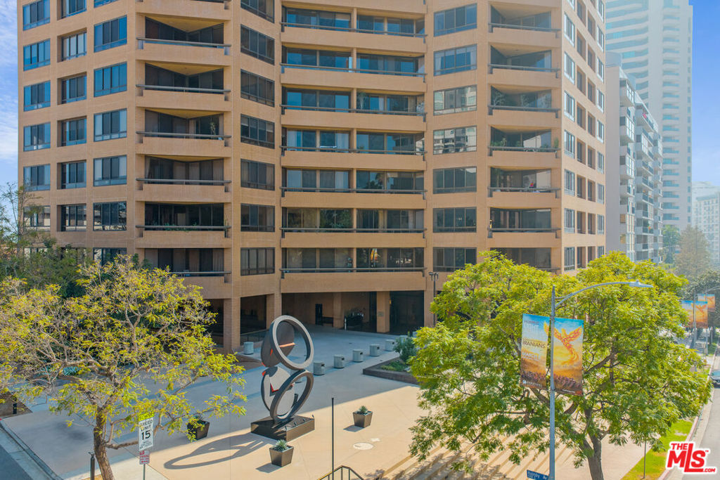 10430 Wilshire Boulevard #202