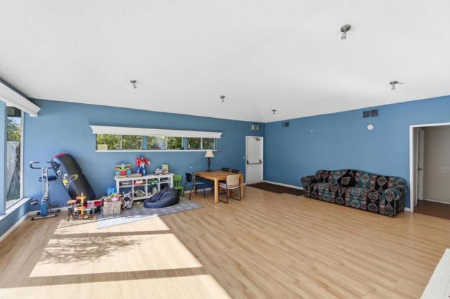 100 E Middlefield Road, Mountain View CA: https://media.crmls.org/mediaz/06aca2e1-90e9-452a-8f38-e868f69a4080.jpg