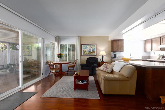 2941 Ariane Dr, San Diego CA: https://media.crmls.org/mediaz/06ad0af4-995d-4fb0-99f7-4c2be2f0841b.jpg