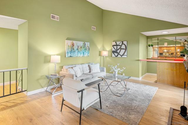 7945 Shadow Hill Dr, La Mesa CA: https://media.crmls.org/mediaz/06ad0f3b-6ace-47eb-9dd9-c59c8d2e5b3d.jpg