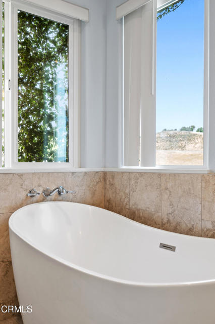 32650 The Old Road, Castaic CA: https://media.crmls.org/mediaz/06ad3613-7833-495b-8248-8a854fed7279.jpg