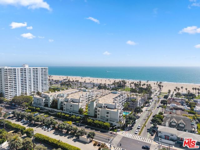 140 Ocean Park Boulevard, Santa Monica CA: https://media.crmls.org/mediaz/06ad8ad4-8c79-40e6-94c7-cb93c8f93241.jpg