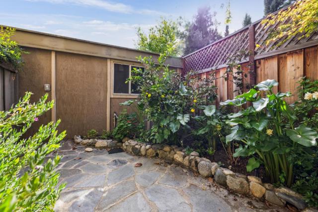 64 Los Altos Square, Los Altos CA: https://media.crmls.org/mediaz/06ae490d-426c-4d16-9b18-e9d3e5bbb86d.jpg