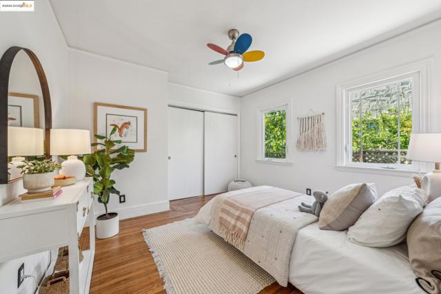 803 Evelyn Ave, Albany CA: https://media.crmls.org/mediaz/06aec668-3b8a-4db2-b9e2-1896501b9b5b.jpg