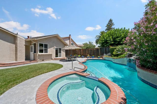 708 Blackfoot Court, San Jose CA: https://media.crmls.org/mediaz/06aeceee-872c-4341-9512-1a0f09a0173b.jpg