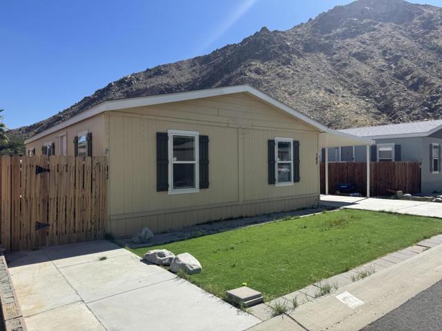 22840 Sterling Avenue, Palm Springs CA: https://media.crmls.org/mediaz/06aed03d-05b0-44bc-8fa2-4e565483c62d.jpg