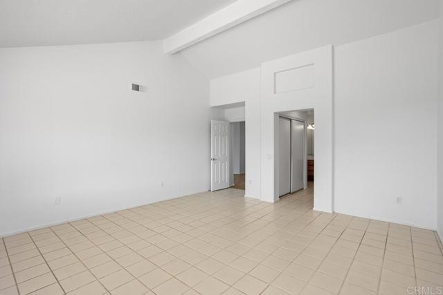 4905 Alicante Way, Oceanside CA: https://media.crmls.org/mediaz/06af02fe-a4d1-4c45-b510-e824c000f91d.jpg