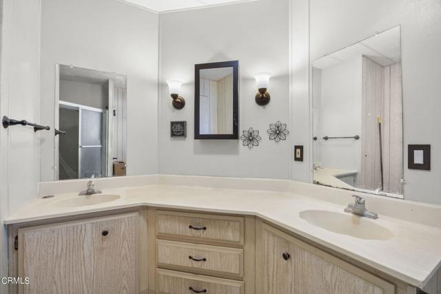 Detail Gallery Image 9 of 19 For 1150 Ventura Bld #109,  Camarillo,  CA 93010 - 2 Beds | 2 Baths