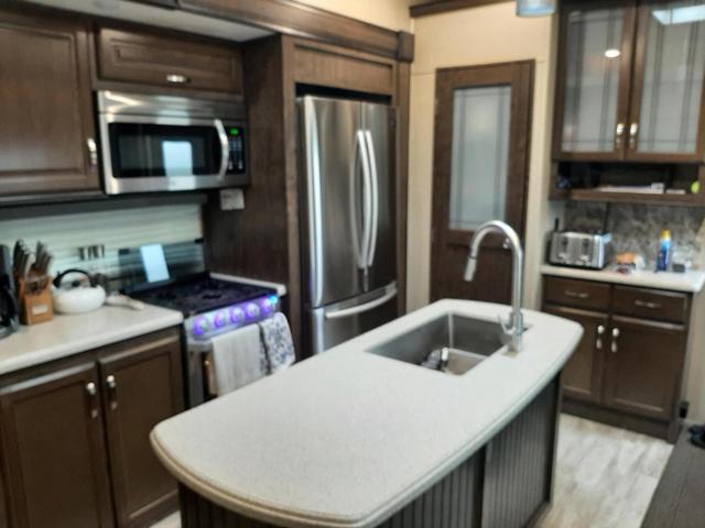 69411 Ramon Road, Cathedral City CA: https://media.crmls.org/mediaz/06b0c958-d93b-4053-abe0-6fa59c1167ef.jpg