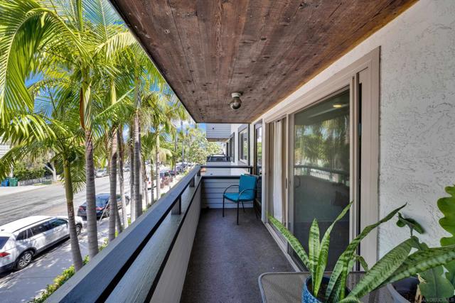 4055 Falcon St, San Diego CA: https://media.crmls.org/mediaz/06b10b7e-4e93-4c88-aace-1a4ca7960869.jpg