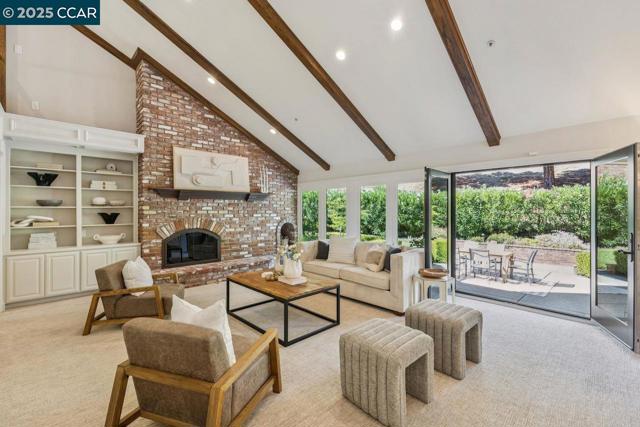 29 Brandt Dr, Moraga CA: https://media.crmls.org/mediaz/06b147f8-628e-4088-b1ca-8e613a1ee07f.jpg