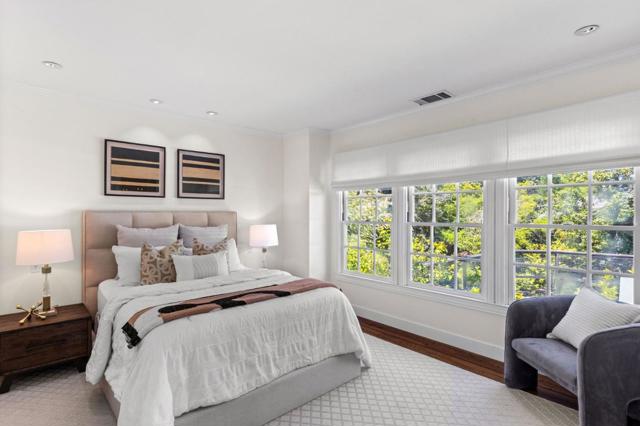 Image 30 of 133 For 2181 Parkside Avenue