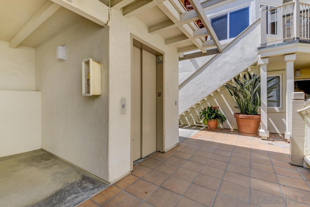 600 The Strand - photo 14