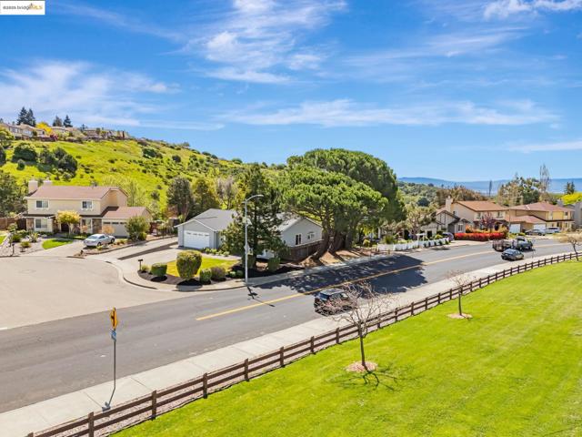 Image 27 of 30 For 4001 Plumas Ct
