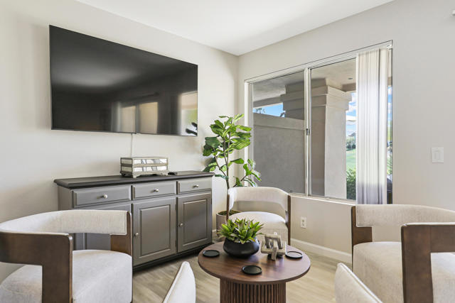 Image 7 of 33 For 78347 Terra Cotta Court