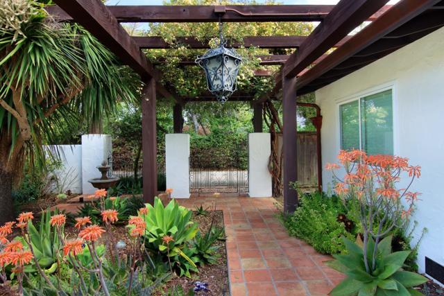3625 N Main Street, Soquel CA: https://media.crmls.org/mediaz/06b2c39f-115d-4afb-b53f-35ca2bcf6e66.jpg