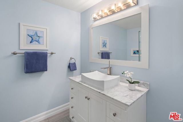 8828 Pershing Drive, Playa del Rey CA: https://media.crmls.org/mediaz/06b30aa6-fd07-4bdd-8c2c-3bedfaf3aaa5.jpg
