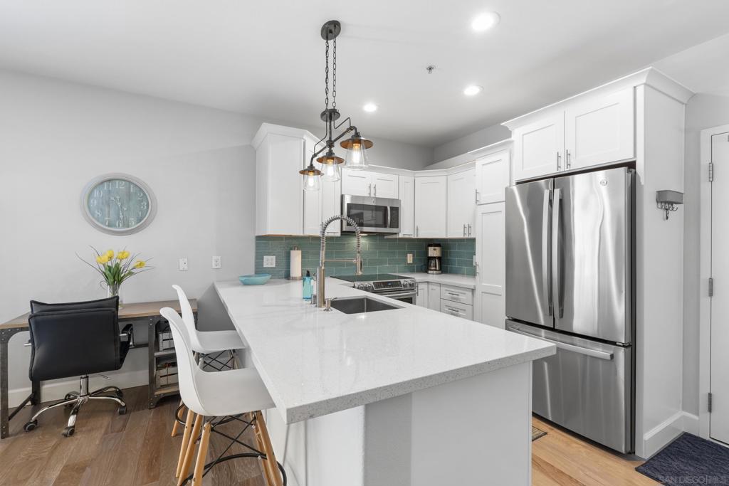 1501 Front St. - photo 3