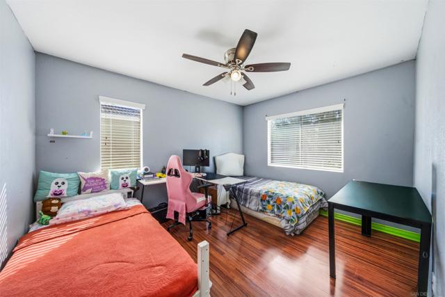 40661 Cartier St, Murrieta CA: https://media.crmls.org/mediaz/06b3815e-cb76-497a-803b-e81853f71f76.jpg