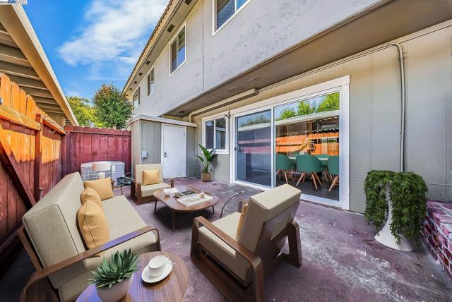 4446 Seminole Way, Pleasanton CA: https://media.crmls.org/mediaz/06b3b810-80f9-4c9a-9cc8-f4e37da294bc.jpg