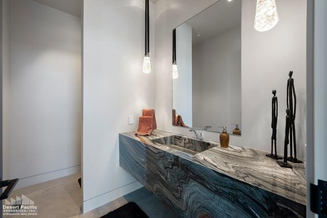 61006 Watkins Glen Dr, Thermal CA: https://media.crmls.org/mediaz/06b3ec17-5f72-4ae4-8545-736450807476.jpg
