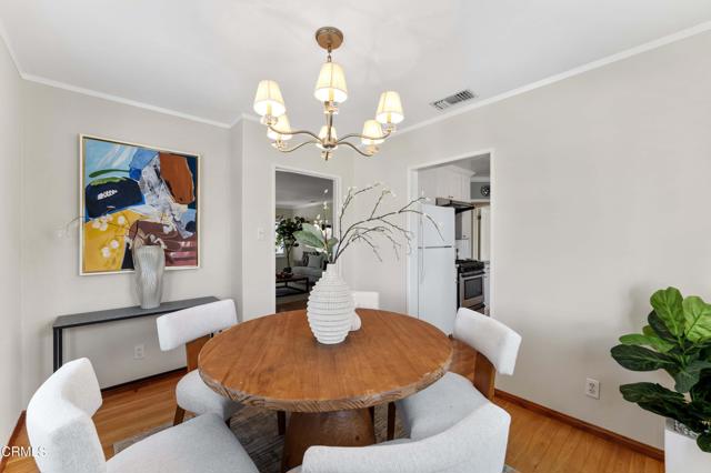 604 N Sunnyslope Avenue, Pasadena CA: https://media.crmls.org/mediaz/06b440fb-bde7-426a-9b96-99512187eed9.jpg