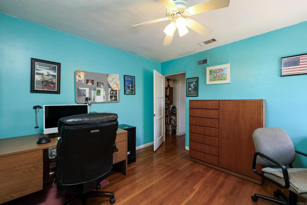 4607 Rolando Blvd - photo 16