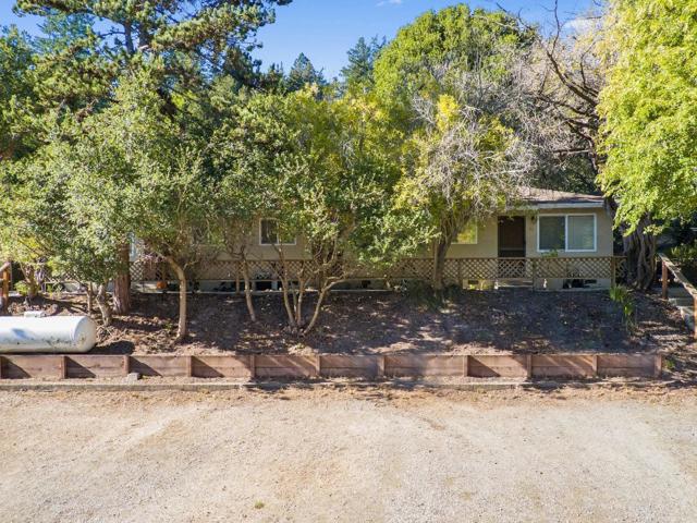 118 Beulah Court, Santa Cruz CA: https://media.crmls.org/mediaz/06b54486-931f-4e3b-a16a-86704d9c0045.jpg