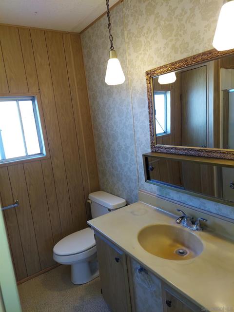 501 Anita Street, Chula Vista CA: https://media.crmls.org/mediaz/06b62b8f-b8d1-4108-bd52-655c53c51d22.jpg