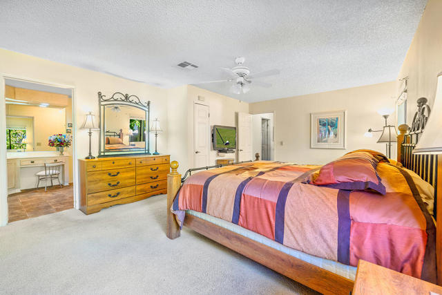 73470 Desert Greens N Drive, Palm Desert CA: https://media.crmls.org/mediaz/06b6d655-e4e4-4641-9496-c5a45bde9ee1.jpg