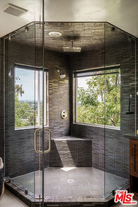 11372 Brill Drive, Studio City CA: https://media.crmls.org/mediaz/06b84a77-24d7-4276-bc5b-be16608d070a.jpg
