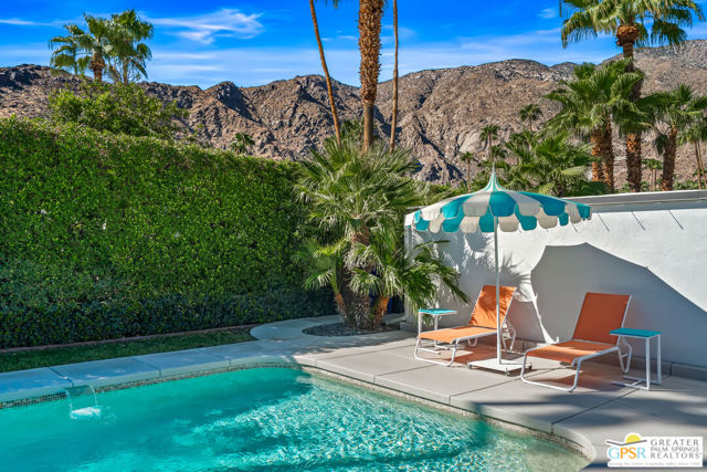 844 N Topaz Circle, Palm Springs, CA 92262