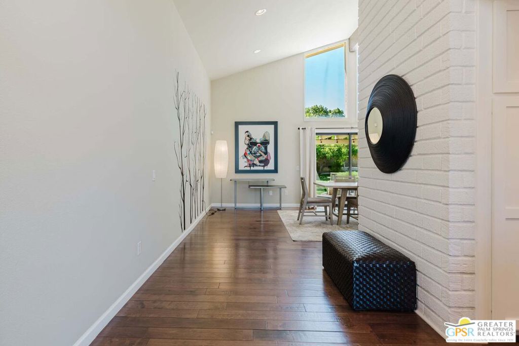 MLS #25605743PS image #4