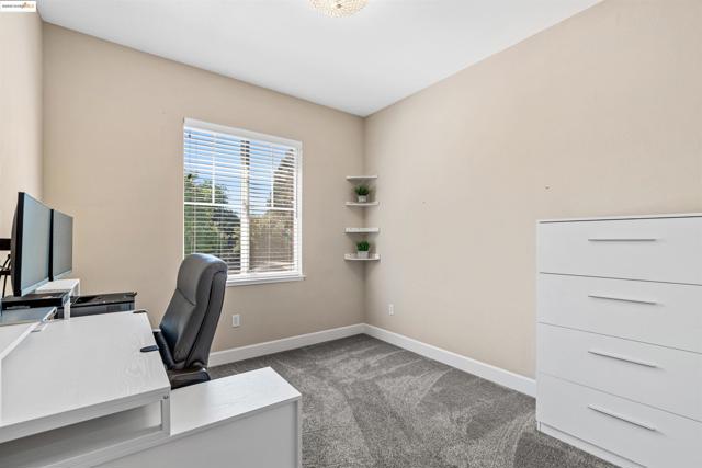 206 Hamlin Loop, Walnut Creek CA: https://media.crmls.org/mediaz/06b93f4e-9e89-45db-9bed-6a9aee54ae98.jpg