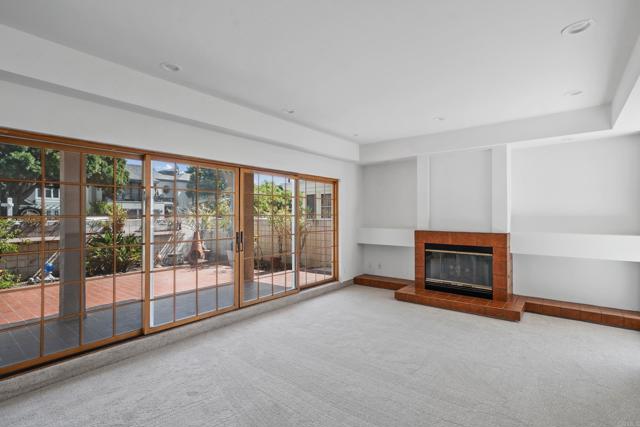 Detail Gallery Image 4 of 38 For 962 E Ave a,  Coronado,  CA 92118 - 3 Beds | 2/1 Baths