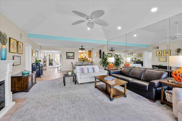 43 Sunrise Drive, Rancho Mirage CA: https://media.crmls.org/mediaz/06bbe4cb-df41-45c9-9c40-0ba43ed157bd.jpg