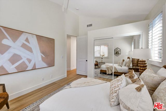 2517 Huntington Lane, Redondo Beach, California 90278, 4 Bedrooms Bedrooms, ,3 BathroomsBathrooms,Residential,Sold,Huntington,25607911