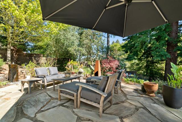 24101 Mountain Charlie Road, Los Gatos CA: https://media.crmls.org/mediaz/06bce0ff-77ac-4991-8ac6-f848bca1488a.jpg