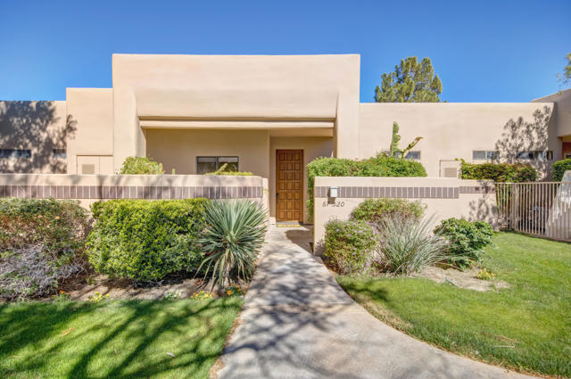 67320 Cumbres Court, Cathedral City CA: https://media.crmls.org/mediaz/06bcea6e-3e39-4e18-a15a-12ccfc3388eb.jpg