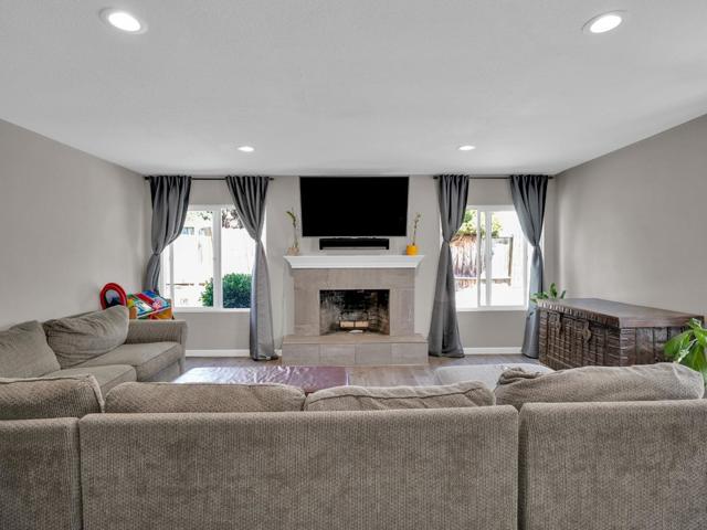 1567 Wilton Road, Livermore CA: https://media.crmls.org/mediaz/06bd5395-b7c7-4f9b-afcf-c15557cc45d0.jpg