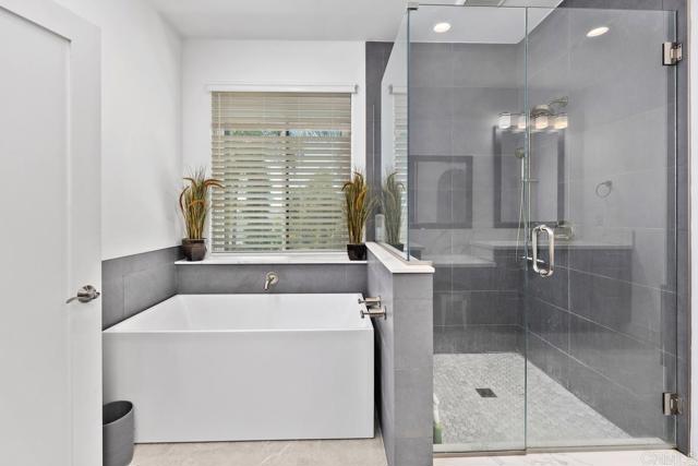 1203 Caminito Graciela, Encinitas CA: https://media.crmls.org/mediaz/06bd616b-f3ac-4c08-8fbd-740ffa9579a8.jpg