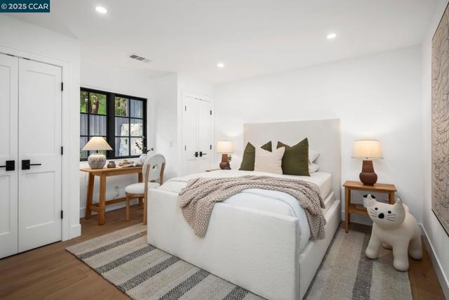 181 Lombardy Lane, Orinda CA: https://media.crmls.org/mediaz/06be146a-8160-451b-943a-ba4dd2e0c133.jpg