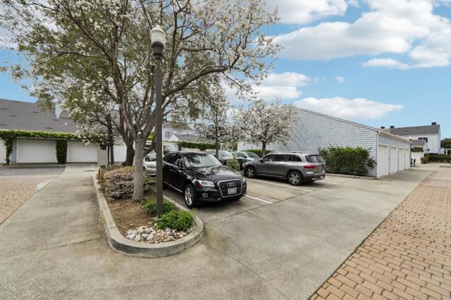 52 Cape Hatteras Court, Redwood City CA: https://media.crmls.org/mediaz/06c2ce18-b393-4314-a402-9cbd904743d9.jpg