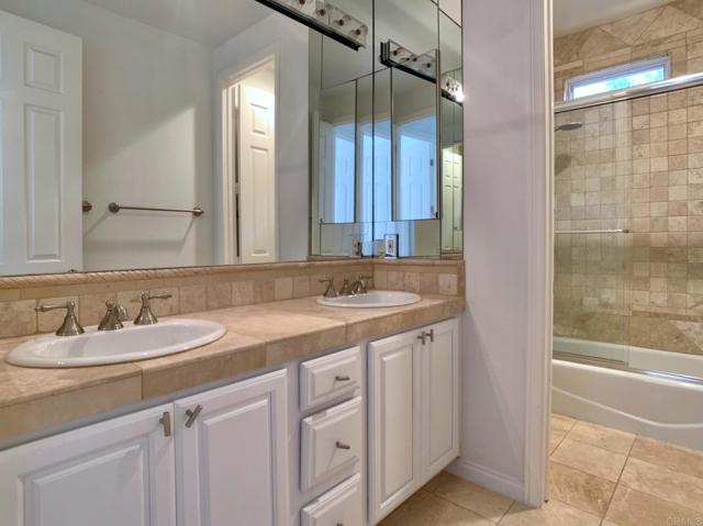 Detail Gallery Image 50 of 68 For 1353 Caminito Arriata, La Jolla,  CA 92037 - 4 Beds | 3/1 Baths